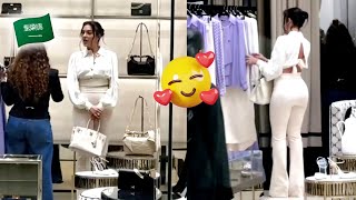 GEORGINA RODRÍGUEZ WAS SPOTTED IN MALL AROUND SAUDI ARABIA 🇸🇦🛍️♥️ [upl. by Natiha845]