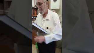 Reb Chaim Kramer says Shehechiyanu on Likutey Halachos Volume 2 [upl. by Hauge]