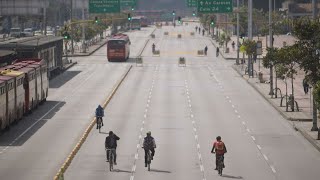 Gegen Luftverschmutzung Autofreier Tag in Bogotá [upl. by Naujyt]