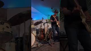 It’s Bobby Bellhouse singing this one Tennessee Whiskey [upl. by Varden]