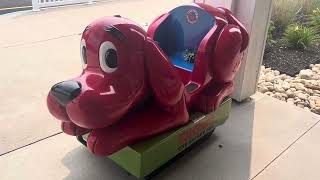 Jolly Roger 2002 Clifford the big red dog kiddie ride at kittery premium outlets [upl. by Torbart463]