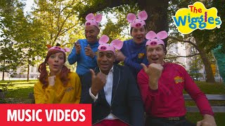 This Little Piggy Went to Market 🐷 Nursery Rhymes 🎶 The Wiggles feat Lee Hawkins [upl. by Gauntlett]