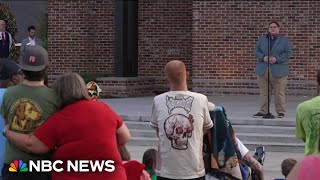 Georgia community holds vigil following high school shooting that killed four [upl. by Lam621]