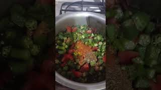 Bhindi ki ek mazedar recipie  khane wale ungliyan chat te reh jaein food recipe cooking [upl. by Adaline195]