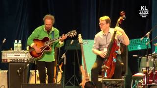 Lee Ritenour Live at the KL Interntional Jazz Festival 2013  A Little Bumpin [upl. by Septima]