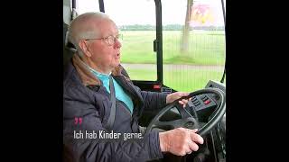 Mit 84 Jahren Schulbusfahrer [upl. by Eba]