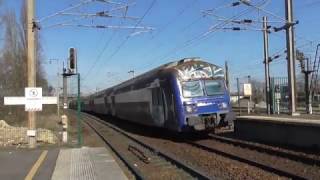 BB27300 et VB2N  Arrivée à la gare de Val dArgenteuil sur la ligne J du Transilien [upl. by Uird]