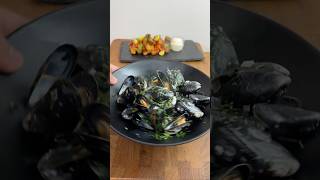 Moules frites shorts moules frites mouleslover asmrfood explore [upl. by Finnie]