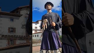 gigantes de lekunberri erraldoiak gegants shorts Navarra folklore tradiciones arteycultura [upl. by Boylston889]