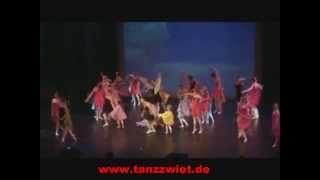 TanzZwiEt  Show Tanz KinderTanz Ballett und mehr  In Berlin quotParadiesvögelquot Tanzphasen 2009 [upl. by Hsac]