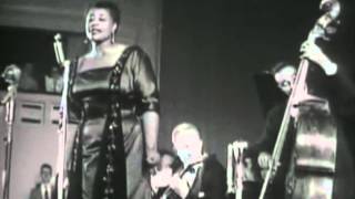 Ella Fitzgerald live  April In Paris [upl. by Pippo]