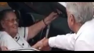 Andrés Manuel López Obrador saluda a la mamá del Chapo Guzmán quotYA RECIBÍ TU CARTAquot  AMLO [upl. by Marc394]