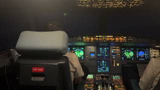 A321 Strong turbulence during approach in heavy rain [upl. by Serrell]