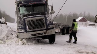 Québec sur les routes de lextrême [upl. by Eimilb296]