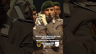 Hugenotten Marsch 🦅🇩🇪Musikkorps der Bundeswehr soldaten militär parade tradition marsch [upl. by Onavlis]