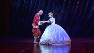 The King and I  Sydney  Shall We Dance  Lisa McCune amp Teddy Tahu Rhodes [upl. by Mosnar679]