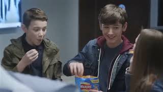 Walkers Crisps  New Walkers MixUps TV Advert 📺📺tellyads [upl. by Retsehc]