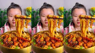 Eat spicy sauce noodle soup and stirfried meat dishes [upl. by Merri]