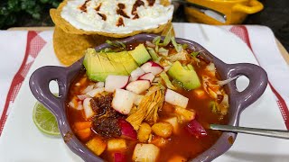 Pozole rojo de pollo estilo mexicano para celebrar las fiestas patrias 🇲🇽 [upl. by Ahsyekal992]