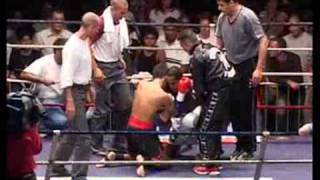 BOXE THAI johnny catherine vs kamel jemel LE KO [upl. by Ahsenrat]