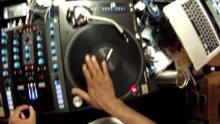 Traktor Scratch  Serato Control Vinyl [upl. by Aehr283]