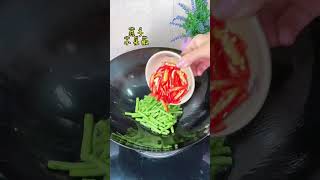 Brinjal amp Long Beans StirFry Simple amp Flavorful Recipe shorts shortsvideo shortvideos [upl. by Wilek306]