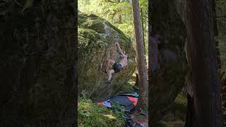 Centrefold V4  Squamish Bouldering [upl. by Dlanigger]