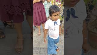 কত সুন্দর করে ডাকছে দেখো জিরাফকে 🦒🦒youtube kolkata viralvideo cutebaby shortvideo love short [upl. by Mitzl]