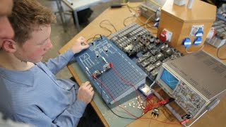 Ausbildung zum Elektronikerin für Betriebstechnik [upl. by Llirrem]