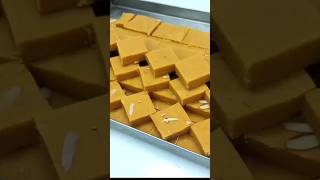 Besan ki barfi  How to make besan ki barfi halwai style cooking food recipe yammy besanbarfi [upl. by Leinadnhoj]