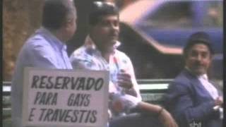 Reservado Para Gays  Pegadinha com Carlinhos Aguiar  Programa Silvio Santos [upl. by Ahsilaf451]