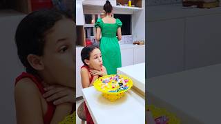 Emgasgando com doces 😱😰🍭🍬 funny comedy fear shorts funnyvideos colors like cute doctor for [upl. by Ailhad221]