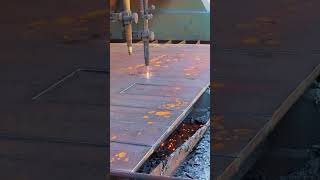 Flame cutting steel plate process Good tools and machinery make work easy [upl. by Nevart]