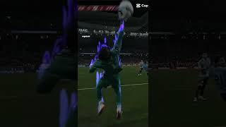 ATAJADAS INCREIBLES DE ARQUEROS🤯 edit fifa [upl. by Glenna655]