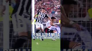 El penal a Maxi Meza que no le cobraron a River Plate vs Atlético Mineiro 😱 [upl. by Lewak]