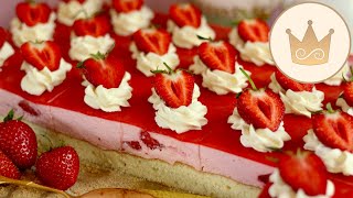 LECKER ERDBEERKUCHEN VOM BLECH BACKEN 🍓 ERDBEERSCHNITTEN WIE VOM KONDITOR 🍓 REZEPT VON SUGARPRINCESS [upl. by Nairad]