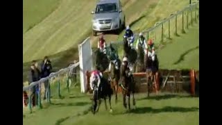 Horse Racing Death 236  Baron Breeze at Towcester Racecourse [upl. by Harewood]