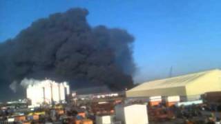 Grote brand in Moerdijk chemipack [upl. by Anderea]