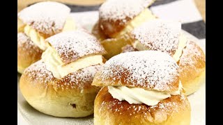 Semlor  Svenske Fastelavnsboller  Alletiders Kogebog [upl. by Dirtsa324]