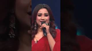 Jiv Rangala Shreya Ghoshal Live indianidol13 sonytv [upl. by Rajewski996]