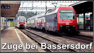 Personenzüge und ein SBB Postzug beim Bahnhof Bassersdorf [upl. by Nonarb]