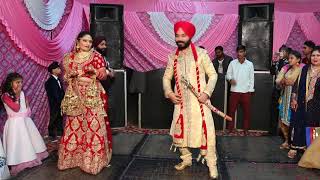 Fusion of Nai Jana nai Jana Tere naal and reply song Best dance performance by couple on wedding [upl. by Rolat]