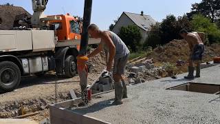 Coulage dalle béton sur vide sanitaire Les Maisons cleroises [upl. by Leonhard]