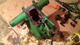 194041 John Deere B tractor restoration pt 76 rock shaft [upl. by Jereme]