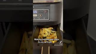 Making homemade chips in air fryer food cooking homemade chips airfryer goldenbrown cooked [upl. by Norreg459]