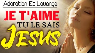 Touchant Chant dAdoration et Louange Paroles 2021🙏Choix Extrême de Chants dÉglise Compilation [upl. by Elyod]