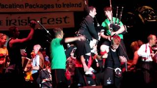 MILWAUKEE IRISHFEST The Scattering 2011 CLIP5 with double decker CHILLI PIPERSMOV [upl. by Graner]