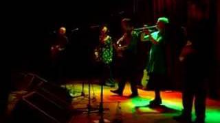 Chumbawamba  Bella Ciao  Live in der LolaBergedorf [upl. by Ellimak52]