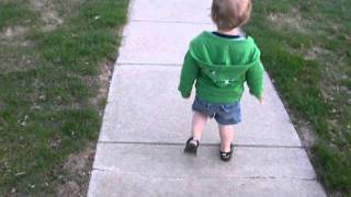 2 year old walk [upl. by Lap]