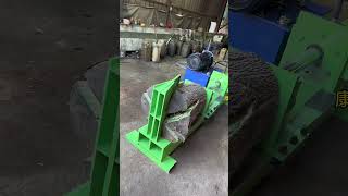 Using 50 ton hydraulic wood splitter woodcutting machines dailywork woodwork [upl. by Nesahc311]